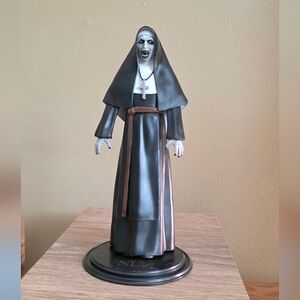 Noble Collection The NuN